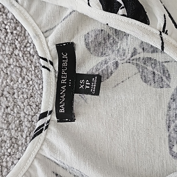 Banana Republic women's top - Picture 4 of 4